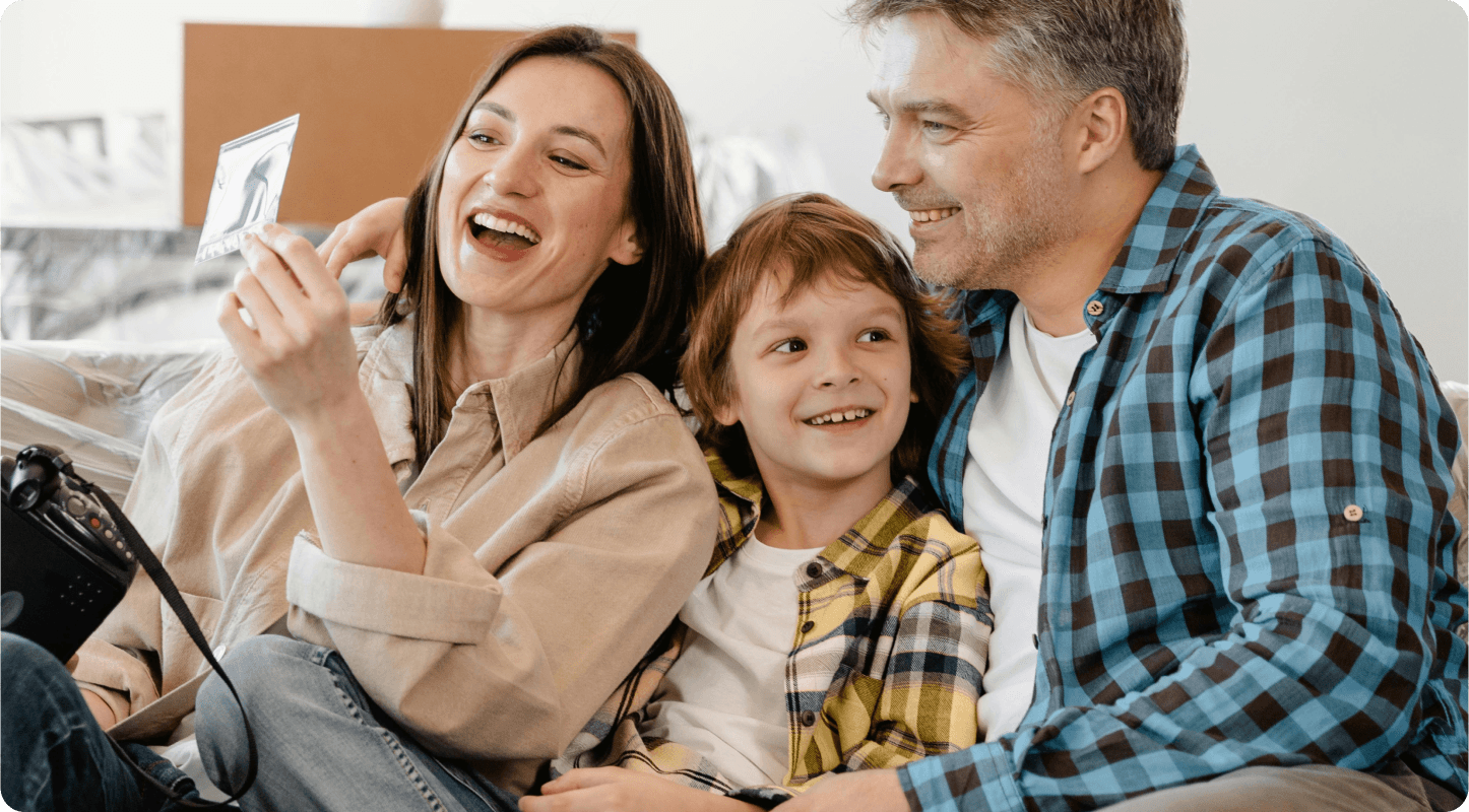 PicUp moving and delivery service on the Gold Coast - professional haulers with van and truck for on-demand moving, delivery, and junk removal services